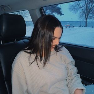 Meet your Posher, Madi